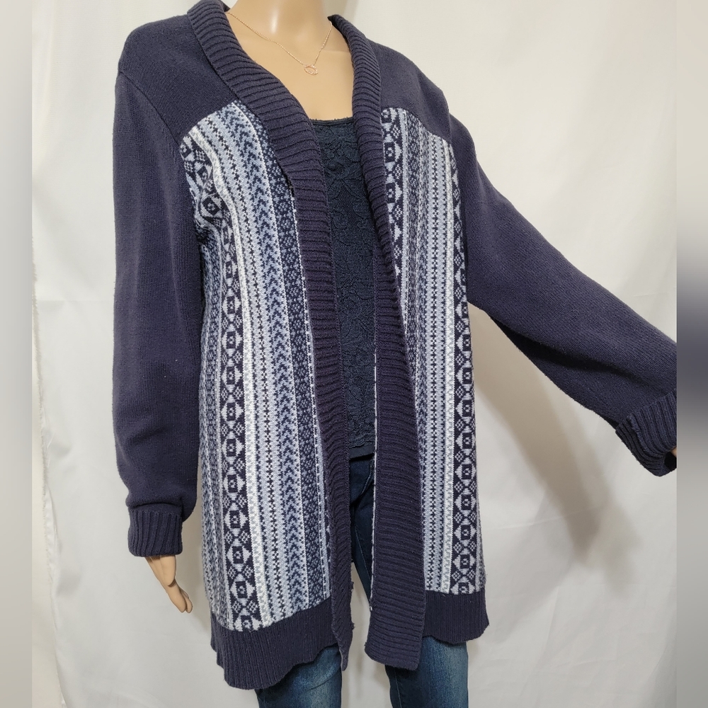 Liz claiborne xlg long sleeve sweater worn once